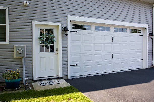24/7 Emergency Garage Door Panel Replacement experts in Fairfield, IA